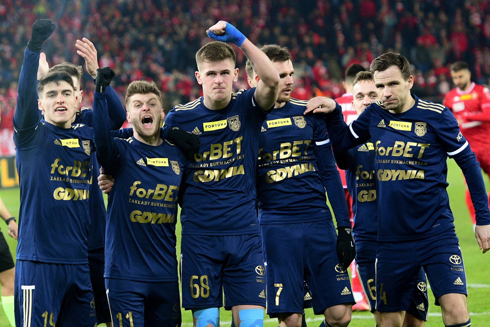Centrum meczowe: Widzew Łódź - Arka Gdynia-image