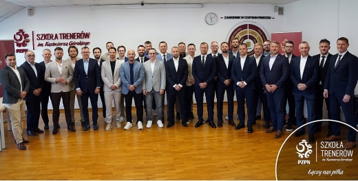 Paweł Bednarczyk z dyplomem kursu dyrektora sportowego