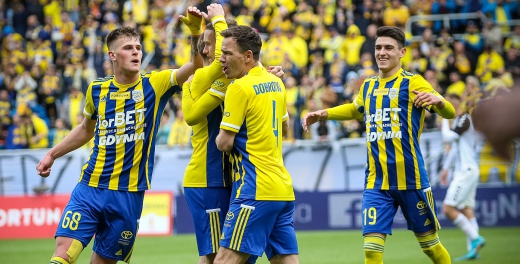 Arka Gdynia - Sandecja Nowy Sącz 2:1. Przed nami baraże